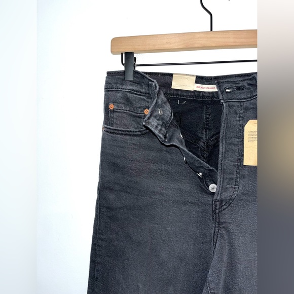 LEVI’s Ribcage Straight Ankle Button Fly Black Jeans - Picture 6 of 9